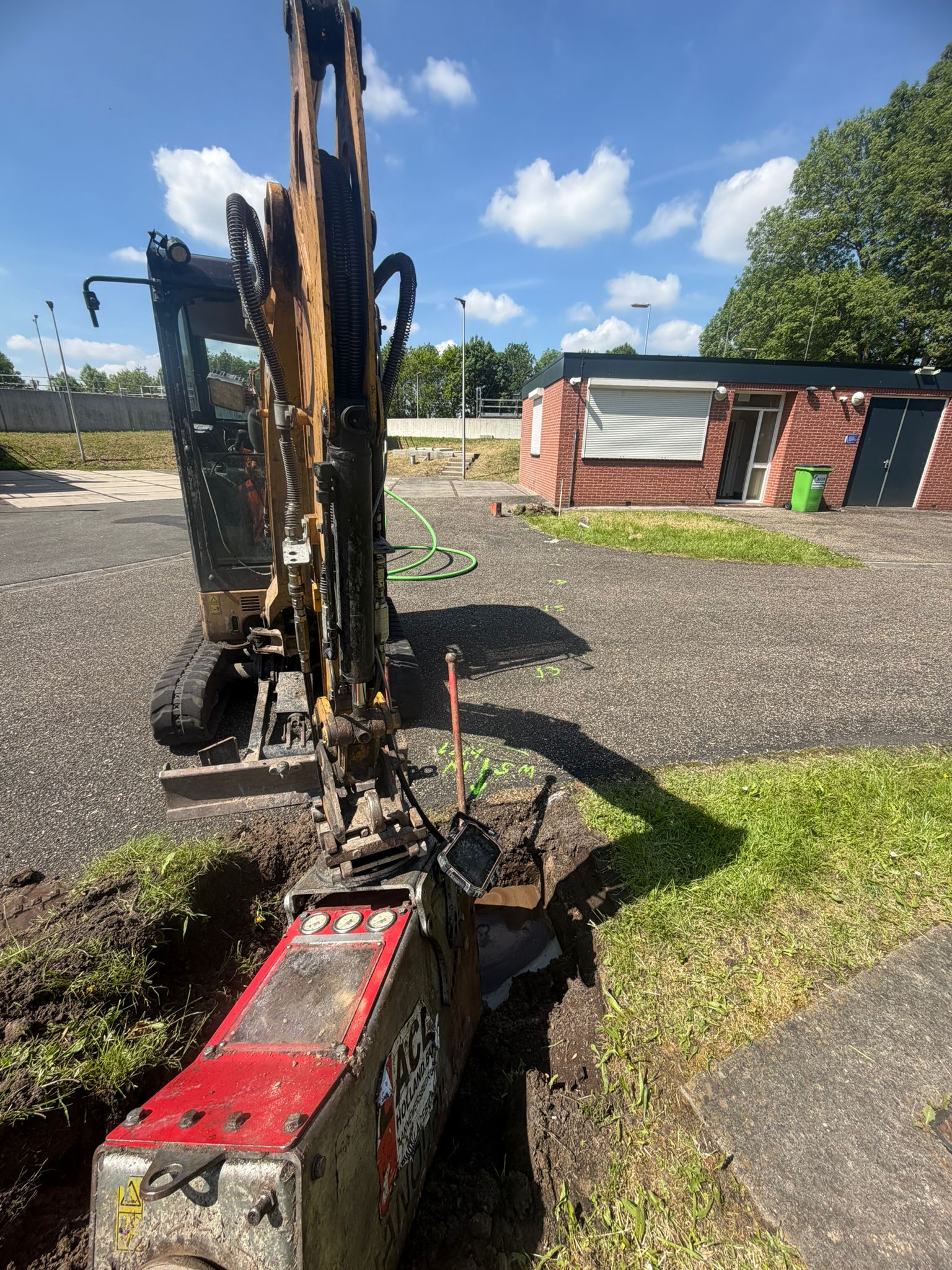 Cable and duct installation
